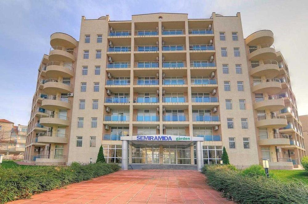 Appartement In Semiramida Gardens Sunny Beach Esterno foto